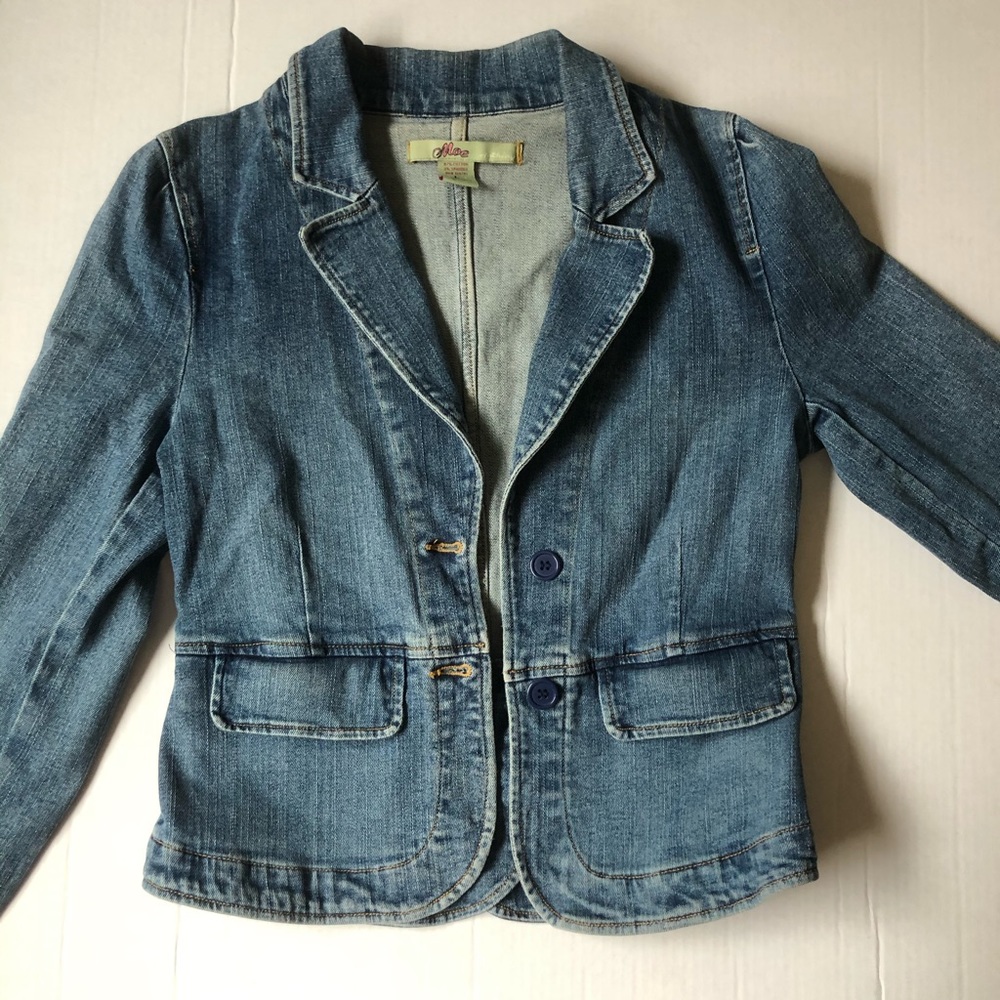 Fitted Jean Jacket